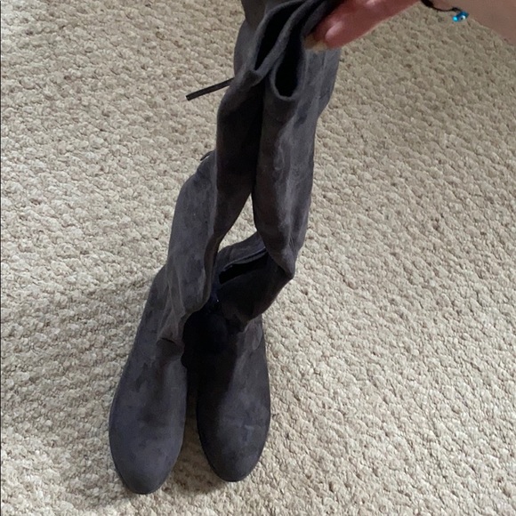 Over the knee high boots grey (Le Chateau) - Picture 2 of 3